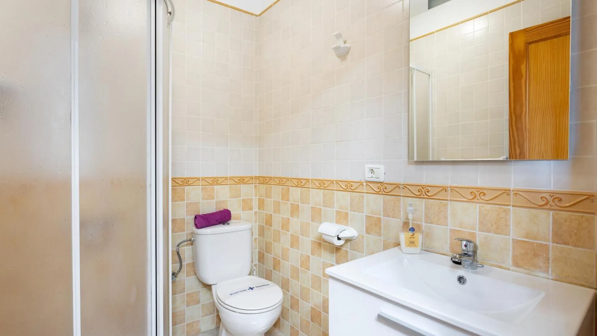 Cozy Sea View Apartment La Restinga 0*,  Spain